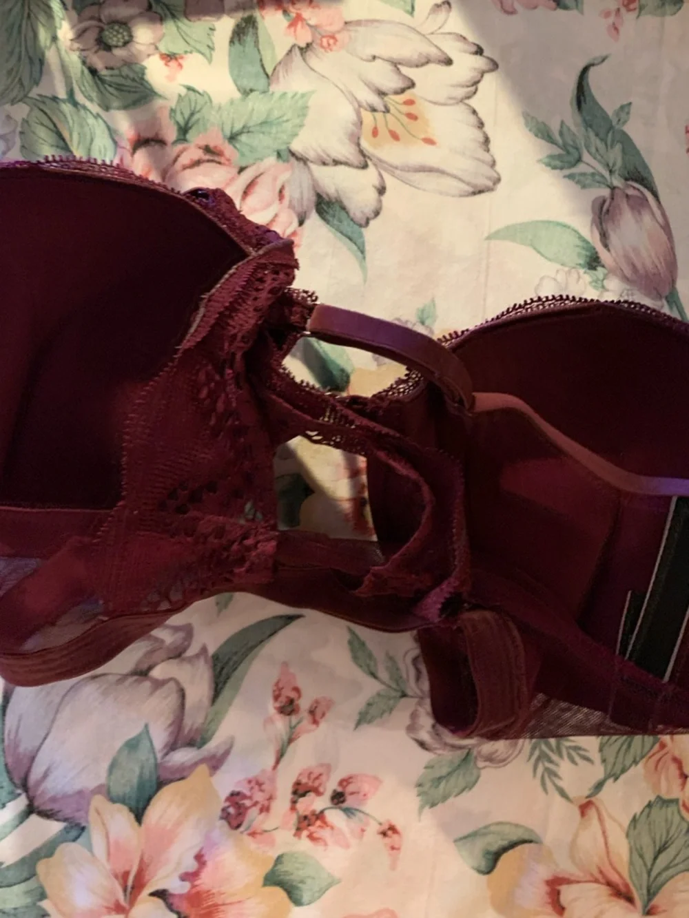 Victorias Secret plunge push